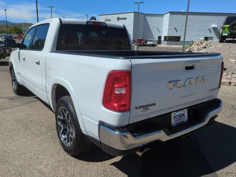 Used 2025 RAM 1500 Laramie AWD/4WD image 6