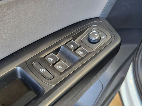 Used 2021 Volkswagen Atlas Cross Sport S image 12