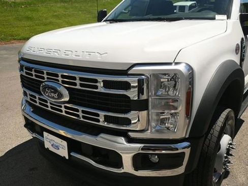 New 2026 Ford F450 XL w/ XL Chrome Package AWD/4WD image 2