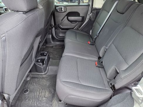 Used 2022 Jeep Wrangler Unlimited Sport AWD/4WD image 11