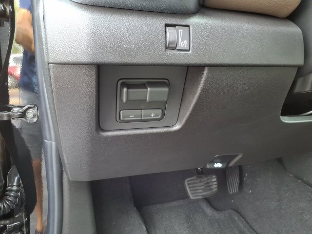 New 2026 GMC Canyon Denali AWD/4WD image 30