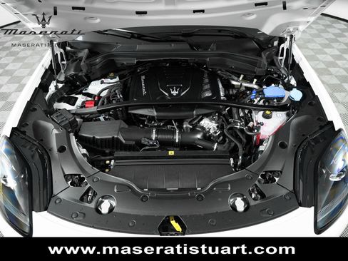 New 2025 Maserati Grecale Modena AWD/4WD image 32