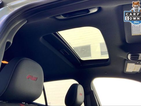 Used 2024 Chevrolet Trax RS w/ Sunroof Package image 21