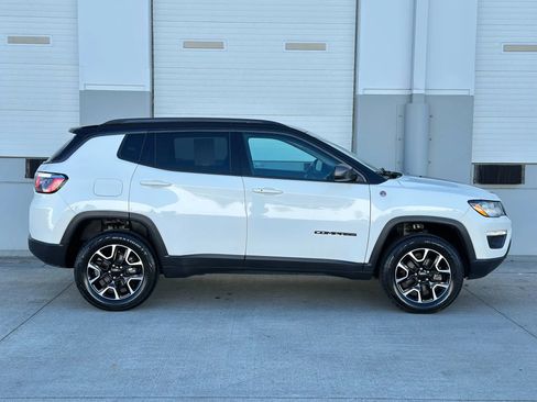 Used 2020 Jeep Compass Trailhawk image 6