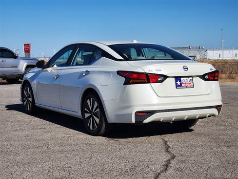 Used 2022 Nissan Altima 2.5 SV image 3