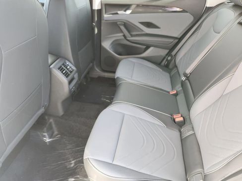 New 2026 Volkswagen Tiguan SE AWD/4WD image 19