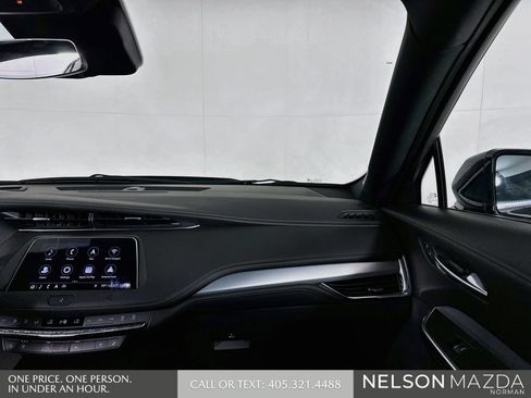 Used 2019 Cadillac XT4 Premium Luxury AWD/4WD image 26
