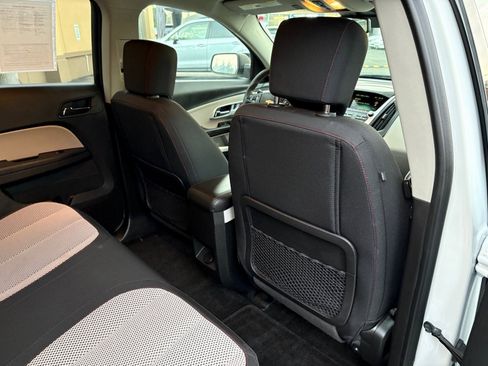 Used 2017 Chevrolet Equinox LS image 21