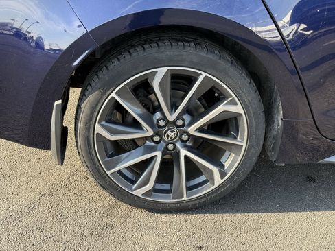 Certified 2022 Toyota Corolla SE w/ SE Premium Package image 11