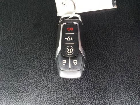 Used 2015 Ford F150 Lariat w/ Equipment Group 502A Luxury image 24