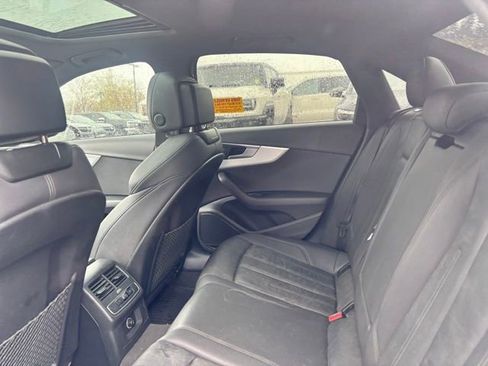 Used 2019 Audi A4 2.0T Premium w/ Convenience Package AWD/4WD image 10