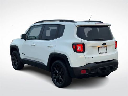 Used 2017 Jeep Renegade Altitude image 7