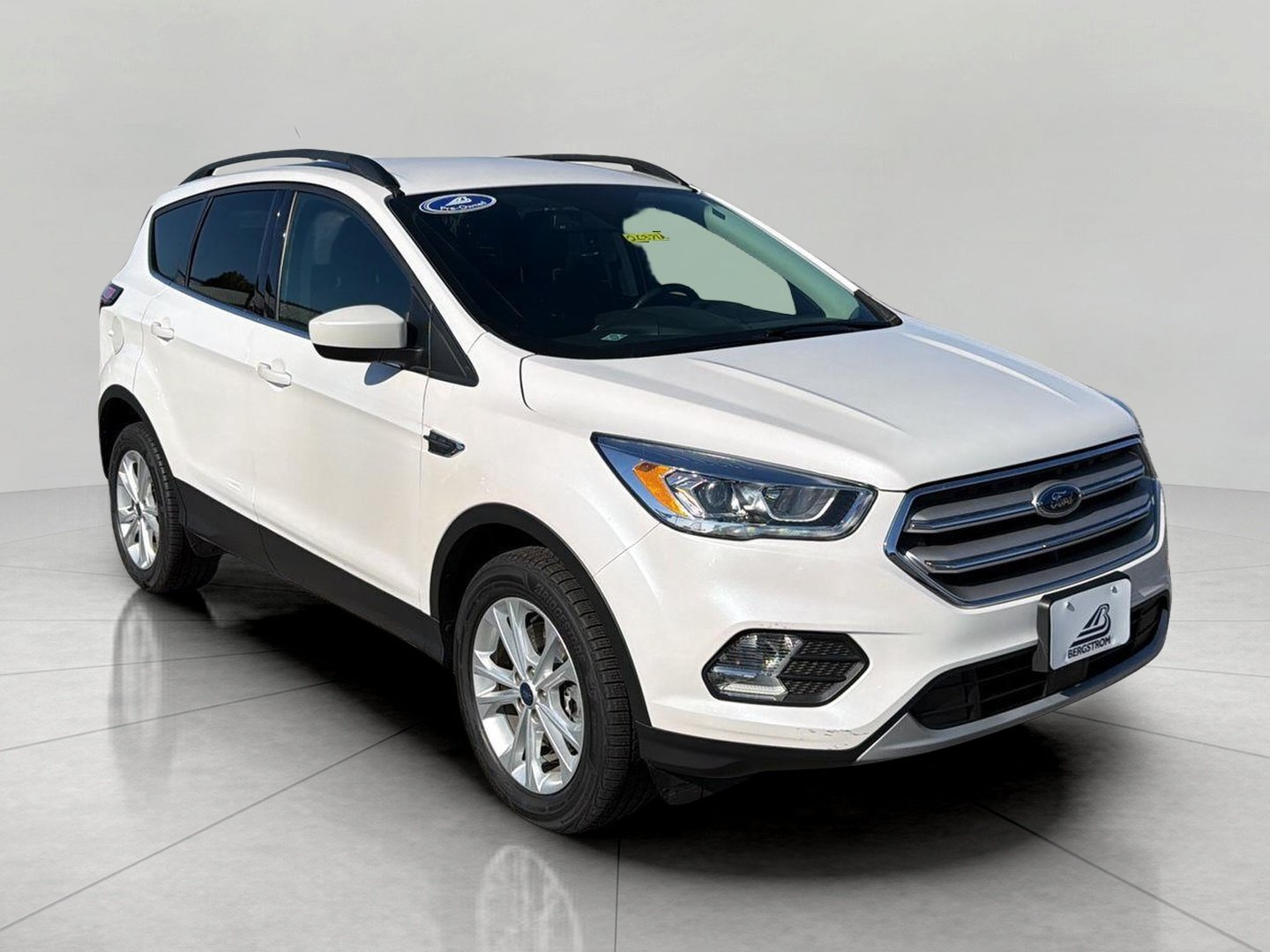 Used 2018 Ford Escape SEL w/ Ford Safe & Smart Package AWD/4WD image 1