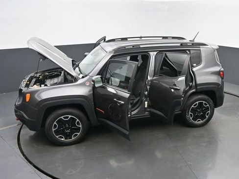 Used 2016 Jeep Renegade Trailhawk image 63