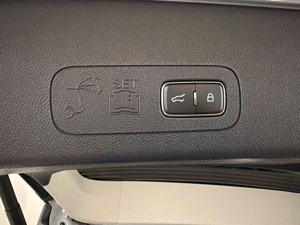 New 2027 Lincoln Aviator AWD image 40