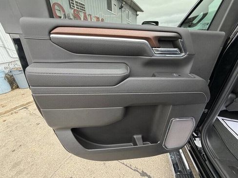 Used 2024 GMC Sierra 2500 Denali w/ Denali Reserve Package image 33