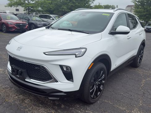 Used 2025 Buick Encore GX Sport Touring w/ Experience Buick Package image 7