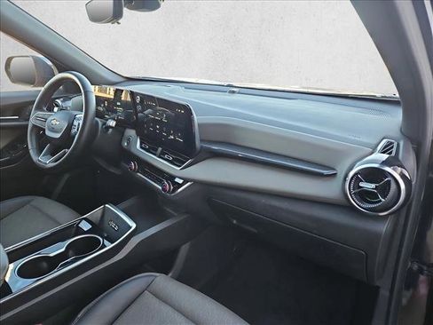 Used 2025 Chevrolet Equinox LT w/ Convenience Package II image 22