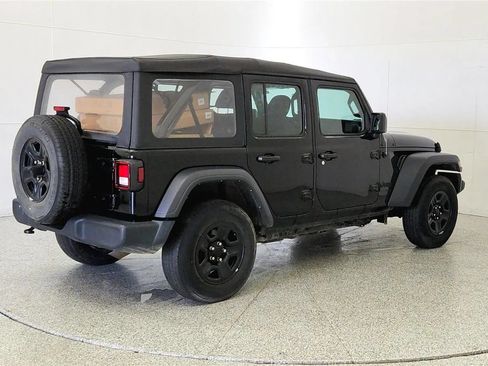 Used 2022 Jeep Wrangler Unlimited Sport AWD/4WD image 8