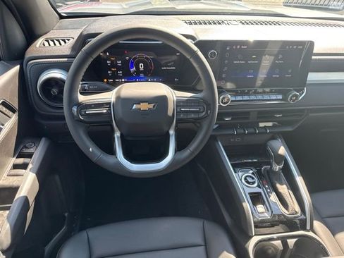 New 2026 Chevrolet Colorado LT w/ LT Convenience Package AWD/4WD image 8