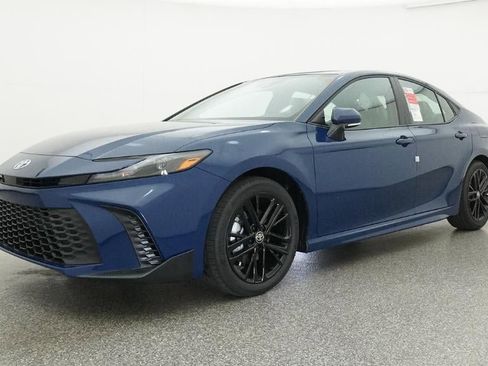 New 2026 Toyota Camry SE FWD image 17