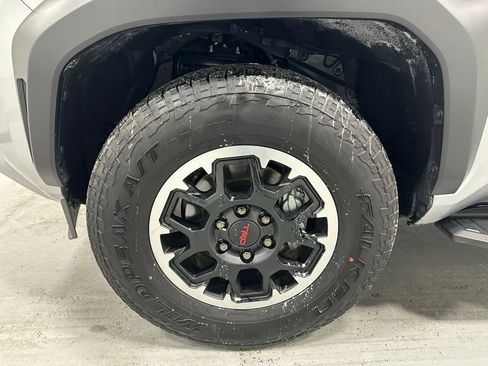 Used 2025 Toyota 4Runner TRD Off-Road image 62