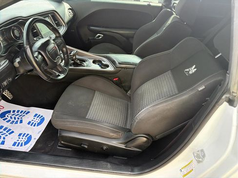 Used 2020 Dodge Challenger R/T Scat Pack w/ Driver Convenience Group RWD image 21