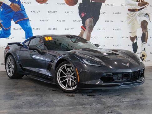 Used 2018 Chevrolet Corvette Grand Sport image 2