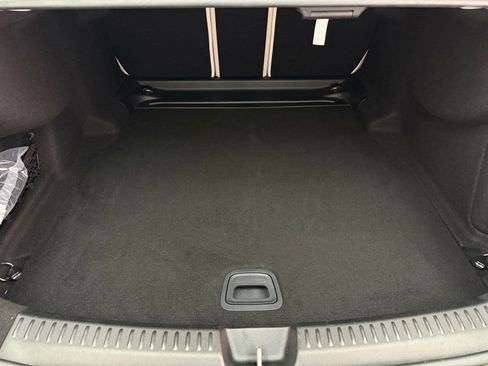 Used 2025 Mercedes-Benz E 450 4MATIC Sedan image 31