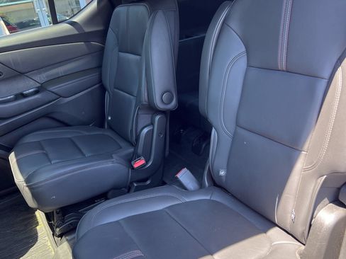 Used 2023 Chevrolet Traverse RS w/ LPO, Floor Liner Package AWD/4WD image 25