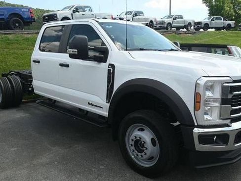 New 2026 Ford F550 4x4 Crew Cab Super Duty image 3