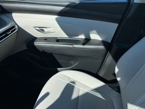Used 2025 Hyundai Tucson SEL image 12
