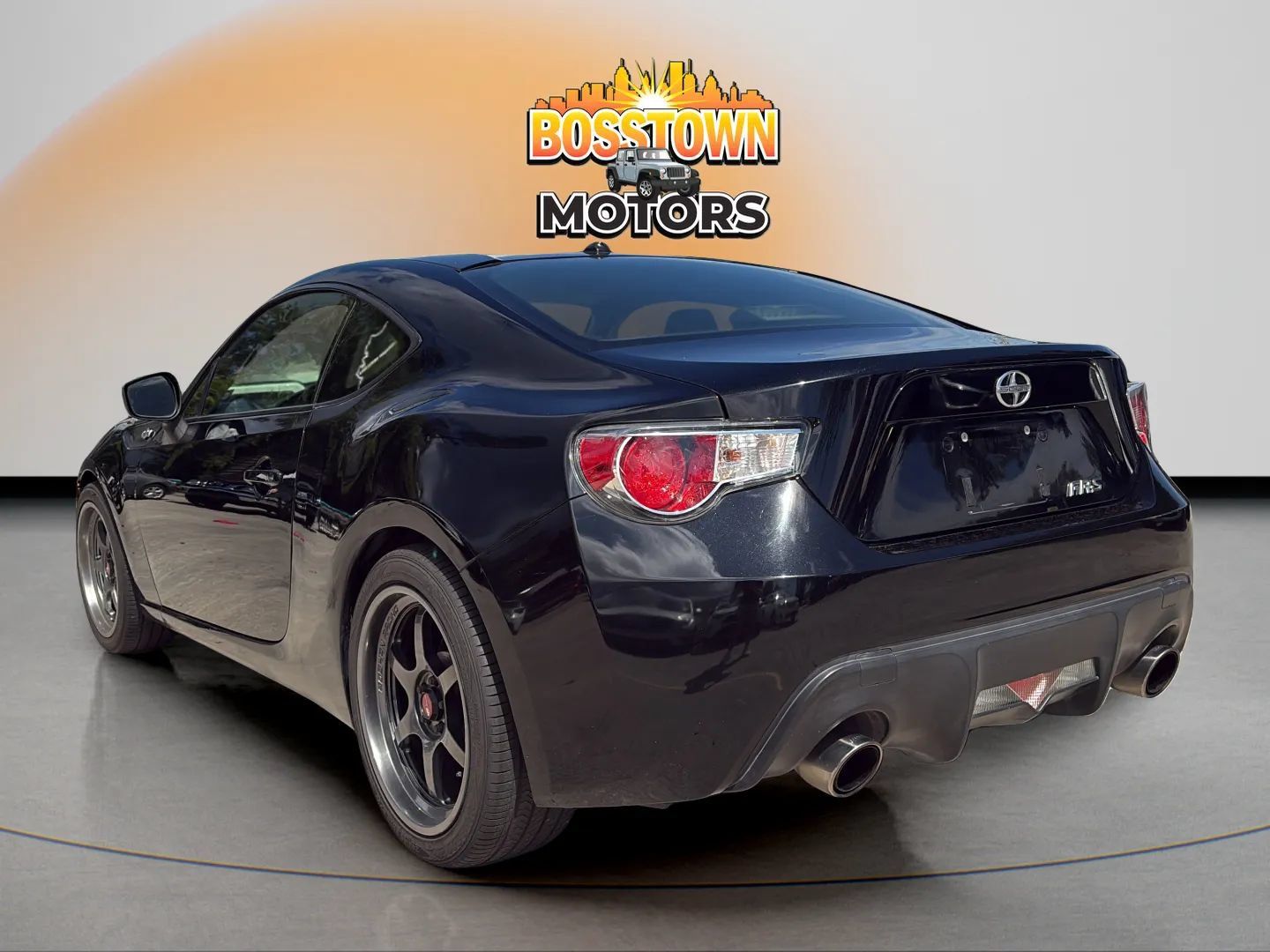 Used 2014 Scion FR-S RWD image 5