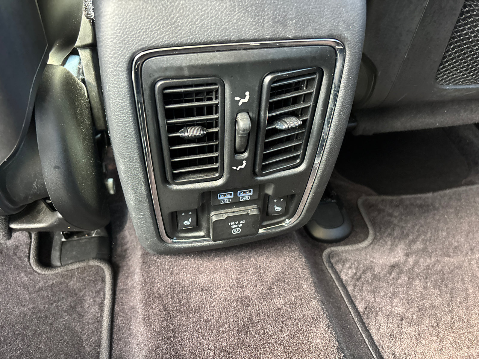 Used 2016 Dodge Durango Citadel w/ Technology Group RWD image 30