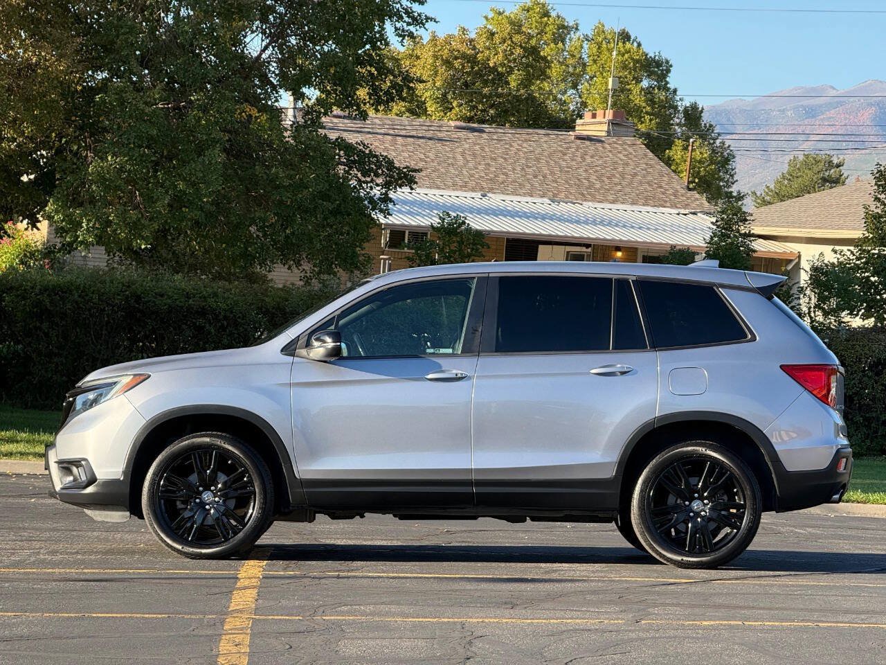 Used 2019 Honda Passport EX-L image 2