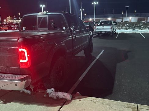 Used 2015 Ford F350 Lariat w/ Lariat Ultimate Package image 2