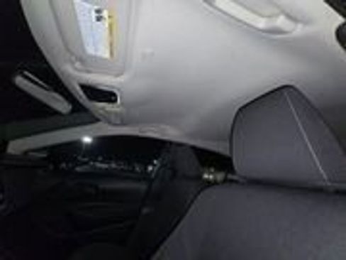 Used 2025 Toyota Corolla LE image 20