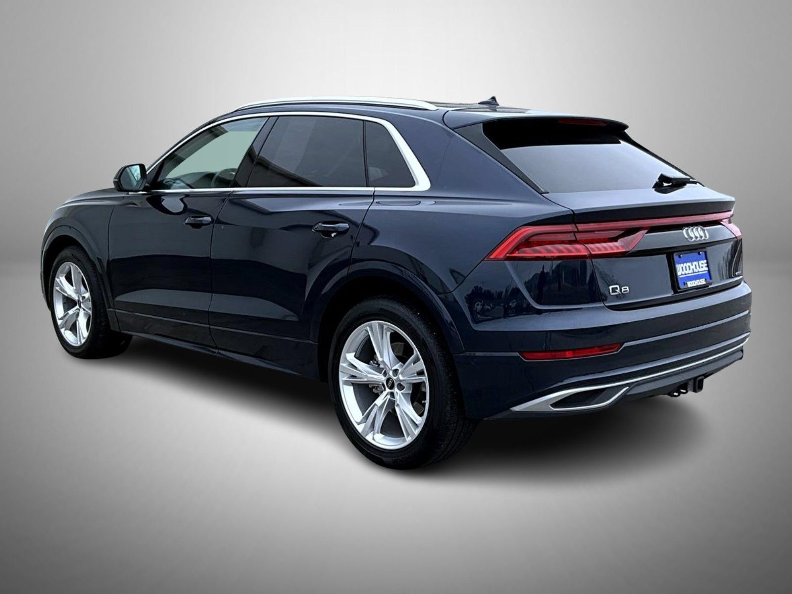 Used 2023 Audi Q8 Prestige AWD/4WD image 5
