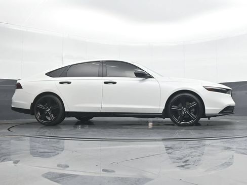Used 2023 Honda Accord Sport image 31