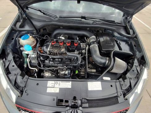 Used 2012 Volkswagen Golf 2-Door FWD image 41