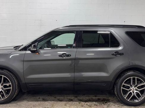 Used 2016 Ford Explorer Sport w/ Equipment Group 401A image 6