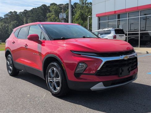 Used 2023 Chevrolet Blazer LT image 7