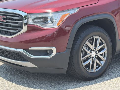 Used 2017 GMC Acadia SLT FWD image 8