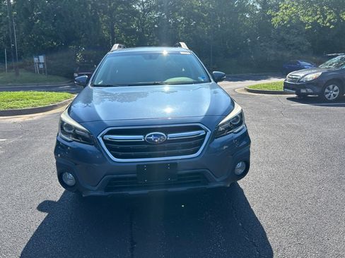 Used 2018 Subaru Outback 2.5i Limited AWD/4WD image 9