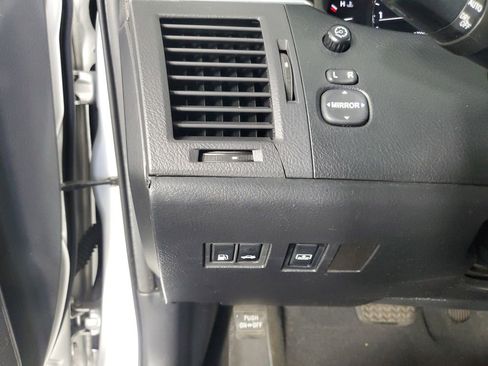 Used 2009 Toyota Avalon Limited image 27