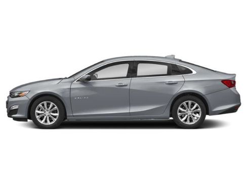Used 2024 Chevrolet Malibu LT image 2
