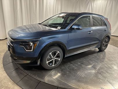 Certified 2025 Kia Niro SX