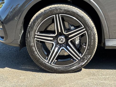 Used 2024 Mercedes-Benz GLC 300 4MATIC image 48