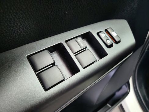 Used 2018 Toyota RAV4 LE w/ All Weather Liner Package image 20