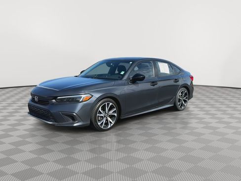 Used 2024 Honda Civic Sport image 4